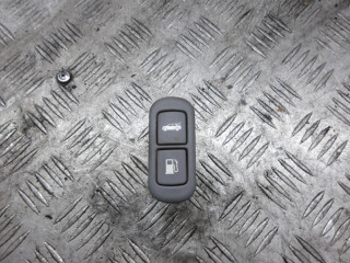 кнопка открытия лючка топливного бака Kia Sorento 1 поколение 2005, 2.5 л., дизель, АКПП, внедорожник 5 дв., 623W02150