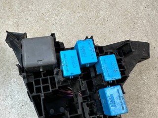 блок реле Toyota 2022, 2.8 л., 1GD-FTV, дизель, АКПП, красный, пикап, полный привод, правый руль, 826600K090