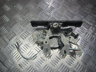 ручка крышки багажника Volkswagen Passat B5 1999, 1.8 л., бензин, МКПП, универсал, 3B0827297G