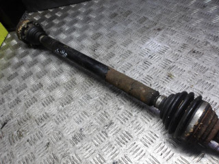 полуось передняя правая (приводной вал, ШРУС) Volkswagen Golf 4 поколение 2005, 1.6 л., бензин, МКПП, хетчбэк 5 дв.