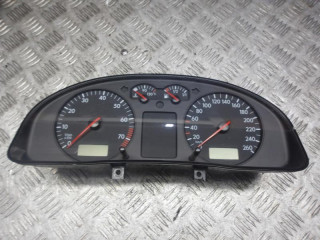 щиток приборов (приборная панель) Volkswagen Passat B5 1999, 1.8 л., бензин, МКПП, седан, 3B0919881F