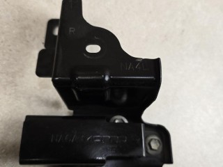 кронштейн переднего бампера Fiat 124 Spider 1 поколение 2020, 1.4 л., АКПП, кабриолет, NA4L