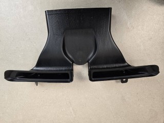 воздуховод печки Land Rover Range Rover Evoque L551 2020, 2.0 л., бензин, АКПП, белый, внедорожник 5 дв., полный привод, правый руль, 19K19098AD