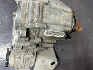 раздаточная коробка BMW 4 серия F32/F33 [рестайлинг] 2019, 2.0 л., B47 D20 A, дизель, АКПП, синий, лифтбэк, полный привод, правый руль, 2760864315301