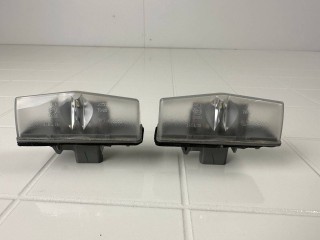 подсветка номера Lexus RX 4 поколение [рестайлинг] 2021, 3.5 л., гибрид, АКПП, 8x1 - layat heat blue, внедорожник 5 дв., полный привод, правый руль, 81204-76010, 8127076010