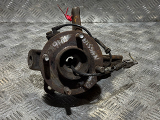 ступица передняя правая Nissan Almera N16 [рестайлинг] 2005, 2.2 л., YD22D, дизель, 6МКПП, синий, хетчбэк 5 дв.