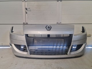 бампер передний Renault Scenic 3 поколение 2011