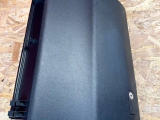 бардачок Lexus NX 1 поколение [рестайлинг] 2020, 2.5 л., гибрид, красный, полный привод, правый руль, 55550-78020