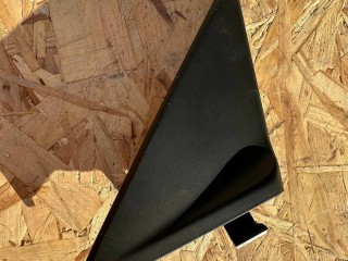 Треугольник двери Maserati Levante 1 поколение 2017, 3.0 л., бензин, АКПП, белый, внедорожник 5 дв., полный привод, 670065829