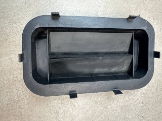 дефлектор обдува салона Toyota 2023, 2.8 л., 1GD-FTV, дизель, АКПП, чёрный, пикап, полный привод, правый руль, 629310K120