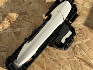 ручка наружная задняя левая Mercedes-Benz GLK-Класс X204 [рестайлинг] 2014, 2.2 л., дизель, АКПП, белый, внедорожник 5 дв., полный привод, A2047602134