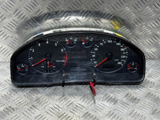 щиток приборов (приборная панель) Audi A6 4B/C5 1998, 2.4 л., ALF, бензин, АКПП, седан