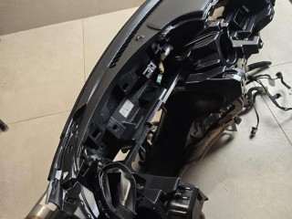 панель передняя салона (торпедо) Fiat 124 Spider 1 поколение 2020, 1.4 л., АКПП, красный, кабриолет, задний привод, NA4LB