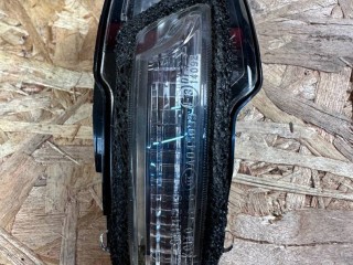 повторитель поворота на крыле Lexus RX 4 поколение [рестайлинг] 2020, 3.5 л., гибрид, вариатор, красный, полный привод, правый руль, 8173078010