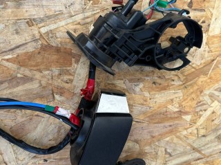 крепление зеркала наружного правого Lexus RX 4 поколение [рестайлинг] 2020, 3.5 л., гибрид, вариатор, красный, полный привод, правый руль