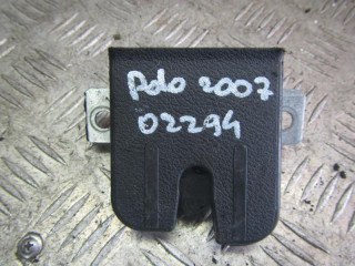 замок багажника Volkswagen Polo 4 поколение [рестайлинг] 2007, 1.4 л., бензин, МКПП, хетчбэк 5 дв., 6Q6827505E