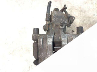 суппорт задний правый Nissan Primera P11 1998