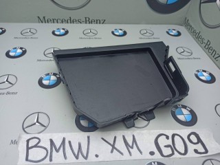 пластик BMW XM G09 2023, 4.4 л., бензин, c5y, 9868441