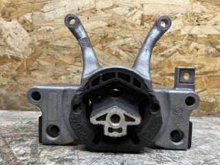 подушка крепления КПП BMW 5 серия G30/G31 2019, 6862577, 22326860535