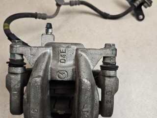 суппорт передний левый Fiat 124 Spider 1 поколение 2020, 1.4 л., АКПП, красный, кабриолет, задний привод, 6000612404