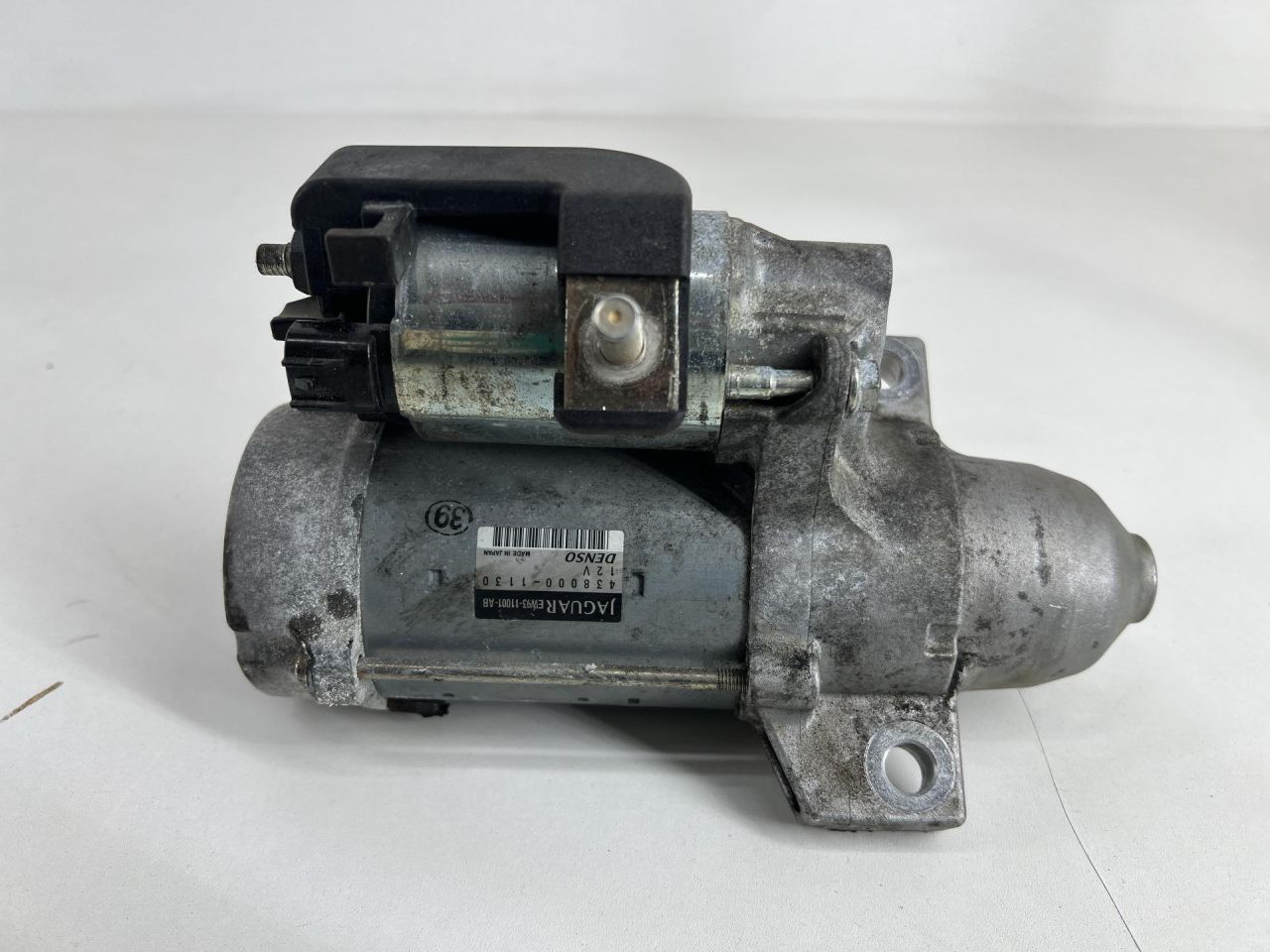 стартер Jaguar XJ 4 поколение 2015, 2.0 л., бензин, EW9311001AB - фото №1
