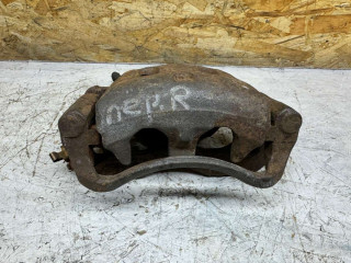 суппорт передний правый Mazda Millenia 1 поколение [рестайлинг] 2002, 2.5 л., бензин