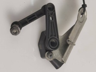 датчик дорожного просвета Tesla Model X 1 поколение 2018, L1S, АКПП, хетчбэк 5 дв., полный привод, 1027956-09-V