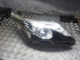 фара правая Toyota Avensis 3 поколение (T270) [рестайлинг] 2012, 2.2 л., дизель, МКПП, универсал, 8596702010