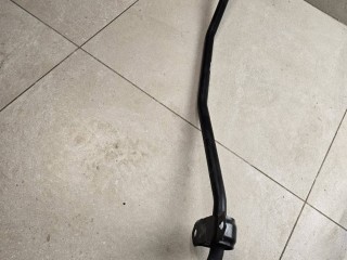 стабилизатор подвески передний Fiat 124 Spider 1 поколение 2020, 1.4 л., АКПП, красный, кабриолет, задний привод