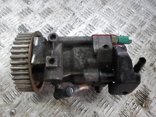 ТНВД Renault Megane 2 поколение 2004, 1.5 л., дизель, 8200057225