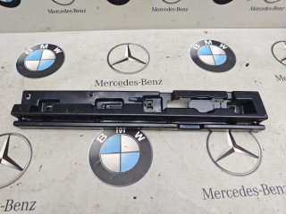 Кронштейн накладки на порог прав. BMW 2 серия Active Tourer F45 2015, 2.0 л., бензин, 7301942