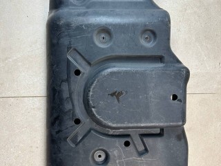 защита топливного бака Mercedes-Benz GLE W166 2018, 2.2 л., дизель, АКПП, черный, внедорожник 5 дв., правый руль, A1666840300