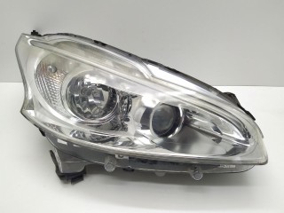 фара правая Peugeot 208 1 поколение 2013, 9802221780