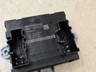 блок комфорта Land Rover Range Rover Evoque L551 2020, 2.0 л., бензин, АКПП, белый, внедорожник 5 дв., полный привод, правый руль, J8A214D619