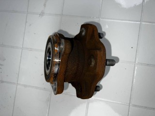 ступица задняя Lexus RX 4 поколение [рестайлинг] 2021, 3.5 л., гибрид, АКПП, 8x1 - layat heat blue, внедорожник 5 дв., полный привод, правый руль, 42410-48061