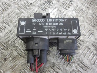 блок управления вентилятором (реле) SEAT Toledo 2 поколение 2002, 1.6 л., бензин, МКПП, седан, 1J0915506P