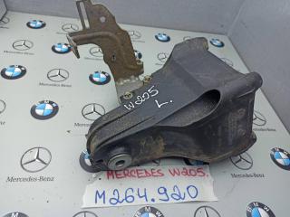 кронштейн двигателя Mercedes-Benz C-Класс W205 [рестайлинг] 2019, 2.0 л., бензин, A2642200200