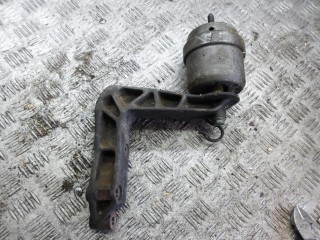 кронштейн двигателя Volkswagen Transporter T4 1992, 2.4 л., дизель, МКПП, микроавтобус, 028199207F, 7D0199132C