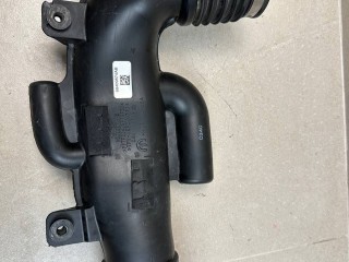 патрубок воздушного фильтра Jeep 2021, 2.0 л., бензин, АКПП, серебристый, внедорожник 5 дв., полный привод, правый руль, 68409874AB