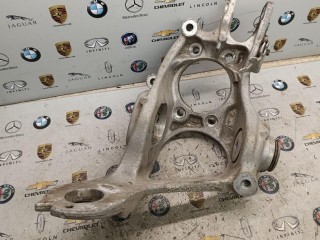 кулак задний правый Porsche 2022, 2.0 л., бензин, АКПП, 8R0505436C