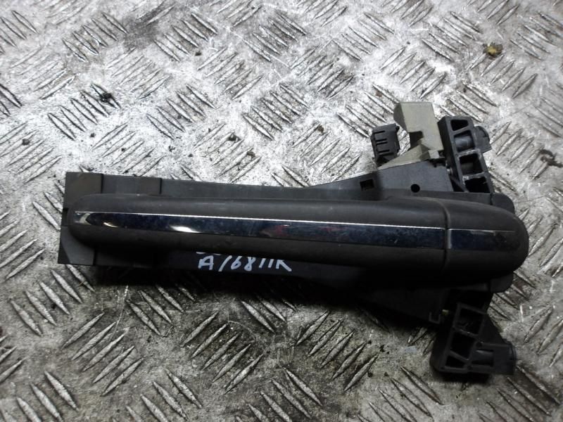 ручка наружная Mercedes-Benz A-Класс W168 1999, 1.9 л., бензин, АКПП, хетчбэк 5 дв. - фото №1