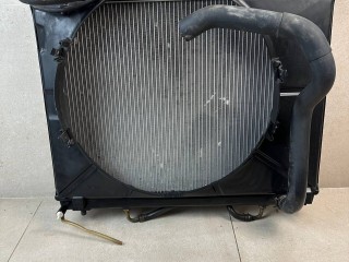 радиатор (основной) Mitsubishi Pajero 4 поколение [рестайлинг] 2012, MR993038