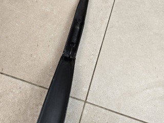 щеткодержатель (поводок стеклоочистителя, дворник) BMW 2016, бензин, АКПП, белый, задний привод, 61617314524