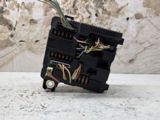 блок предохранителей Renault Megane 2 поколение 2004, 8200306033, S118399300G