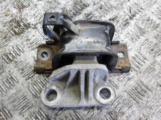 подушка крепления двигателя Opel Corsa D [рестайлинг] 2012, 1.2 л., бензин, МКПП, хетчбэк 5 дв., 13130745