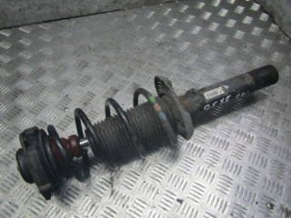 стойка передняя левая Volkswagen Golf 4 поколение 2005, 1.4 л., бензин, хетчбэк 5 дв.