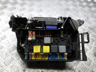 блок предохранителей Infiniti Q30 1 поколение 2016, 1.5 л., дизель, АКПП, хетчбэк 5 дв.