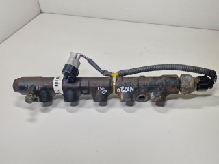 топливная рампа Toyota RAV4 2 поколение (XA20) 2003, 2.0 л., дизель, МКПП, полный привод