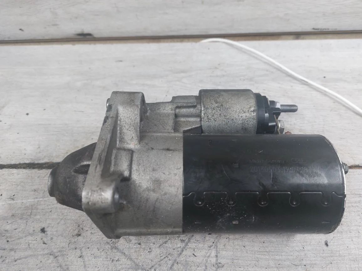 стартер Fiat Punto 3 поколение (2005 - 2012), 1.4 л., 350 A1.000, бензин, 51804744, 0001137002, 51808744, 51873926, 63521370, 71793777 - фото №1