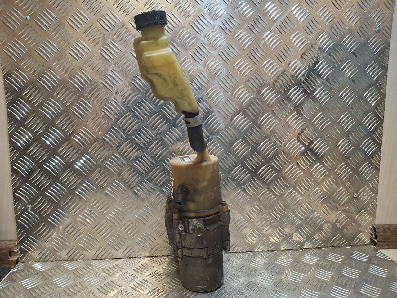 электрогидроусилитель руля Mazda 3 BK (2003 - 2005), BP4L32650E, BP4L32650F, BP4L32650G, BP4L32650H, BP4L32650J - фото №1